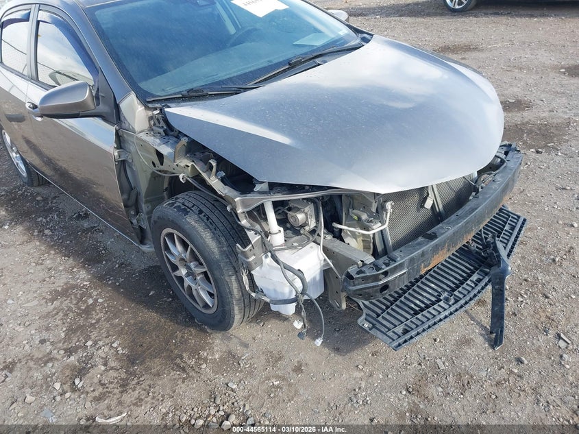 2017 Toyota Corolla VIN 5YFBPRHE3HP571041 IAAI salvage auction — RIGHT FRONT, Salvage Title, sold $2,550 on 2026-08-15 (photo 6)