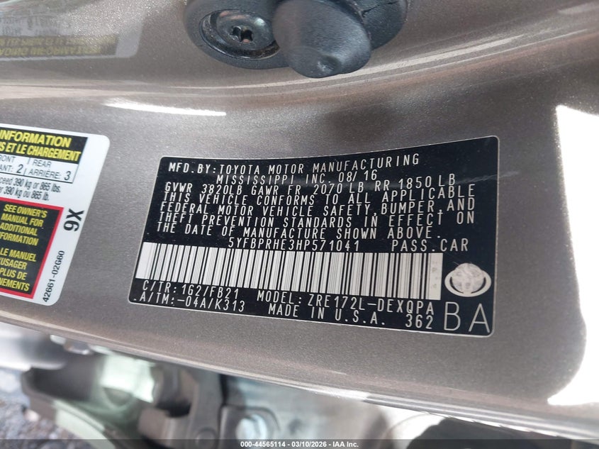 2017 Toyota Corolla VIN 5YFBPRHE3HP571041 IAAI salvage auction — RIGHT FRONT, Salvage Title, sold $2,550 on 2026-08-15 (photo 9)
