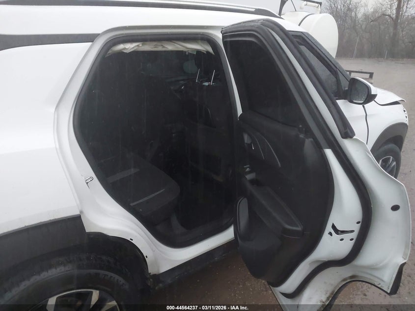 2023 Chevrolet Trailblazer VIN KL79MPS25PB089028 IAAI salvage auction — LEFT FRONT, Salvage Title, sold $1,800 on 2026-07-22 (photo 8)