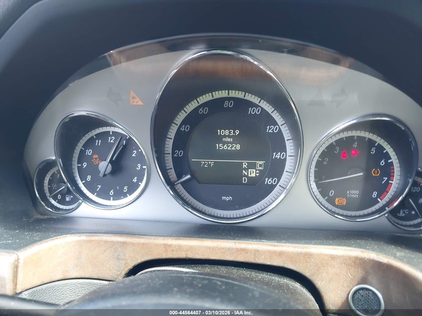 2010 Mercedes-benz E-klasse VIN WDDHF5GB8AA166421 IAAI salvage auction — RIGHT FRONT, Salvage (California), sold $1,150 on 2026-07-06 (photo 7)