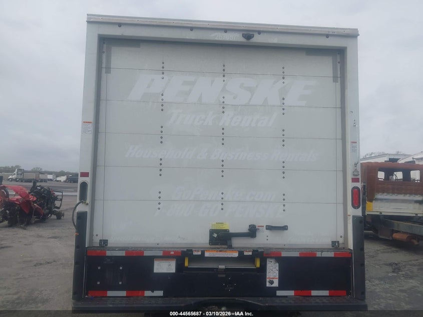 2022 Gmc Savana VIN 7GZ37TC79NN011742 IAAI salvage auction — EXTERIOR BURN, Clear (Arkansas), sold $1,225 on 2026-07-29 (photo 8)