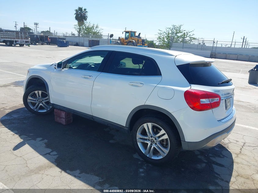 2020 Mercedes-benz Gla-klasse VIN WDCTG4EB7LJ650219 IAAI salvage auction — RIGHT SIDE, Salvage Title, sold $1,900 on 2026-07-15 (photo 3)