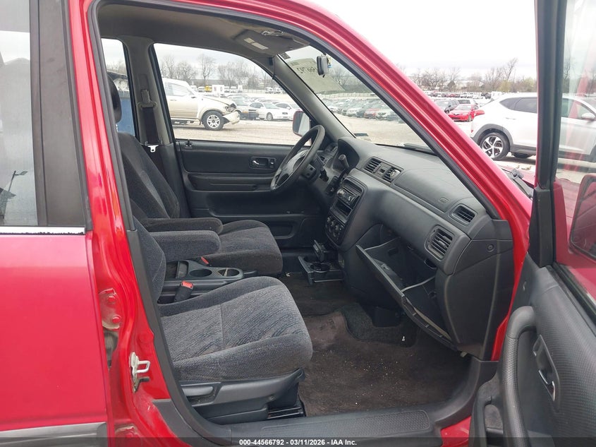 2001 Honda Cr-v VIN JHLRD186X1C050417 IAAI salvage auction — FRONT END, Bill Of Sale (Missouri), sold $275 on 2026-07-06 (photo 5)