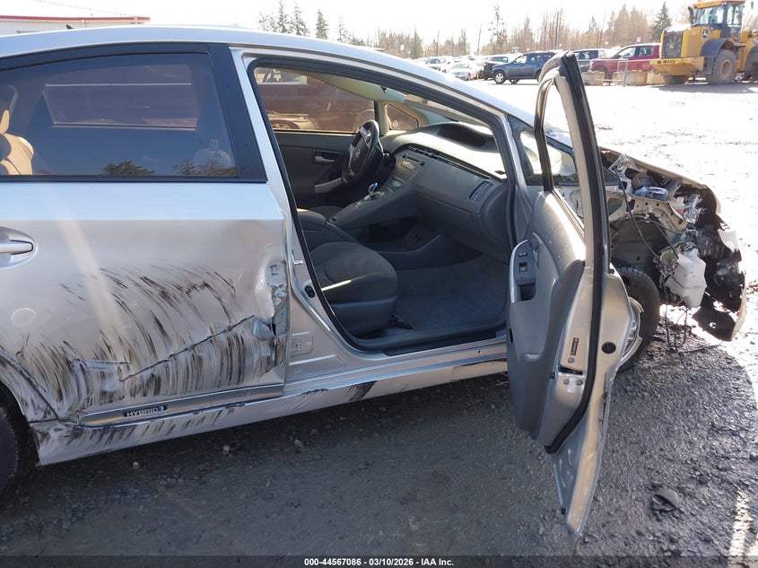 2011 Toyota Prius VIN JTDKN3DU0B5252104 IAAI salvage auction — RIGHT SIDE, Bill Of Sale (Washington), sold $725 on 2026-07-22 (photo 5)