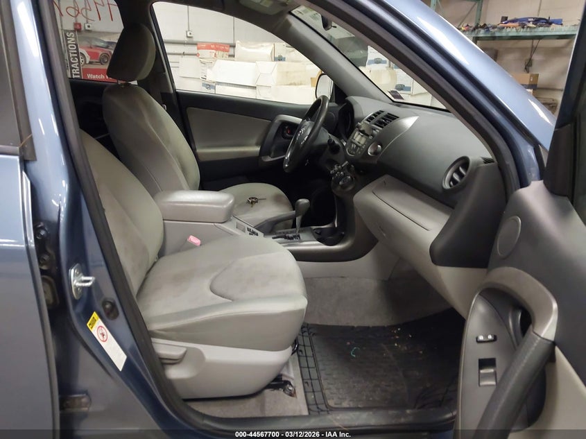 2009 Toyota Rav 4 VIN JTMBF33V99D017062 IAAI salvage auction — NORMAL WEAR, Clear (Montana), sold $2,300 on 2026-07-27 (photo 5)