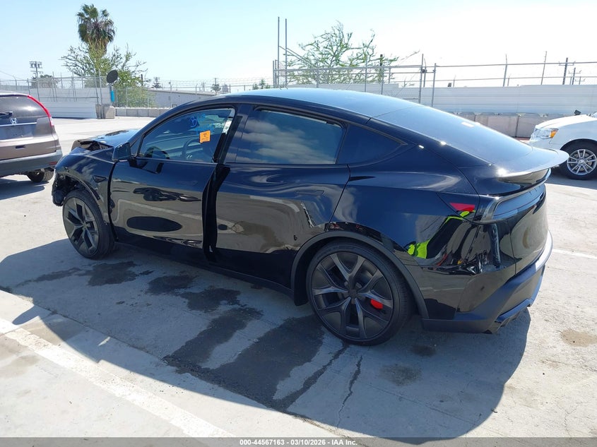 2026 Tesla Model y VIN 7SAYGDET5TA634306 IAAI salvage auction — FRONT END, Salvage (California), sold $12,700 on 2026-07-29 (photo 3)