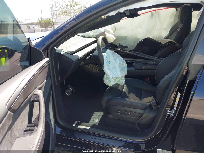 2026 Tesla Model y VIN 7SAYGDET5TA634306 IAAI salvage auction — FRONT END, Salvage (California), sold $12,700 on 2026-07-29 (photo 5)