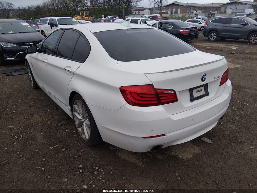 2011 BMW 5er VIN WBAFU7C50BC777548 IAAI salvage auction — MECHANICAL, Clear (Tennessee), sold $650 on 2026-07-23 (photo 3)