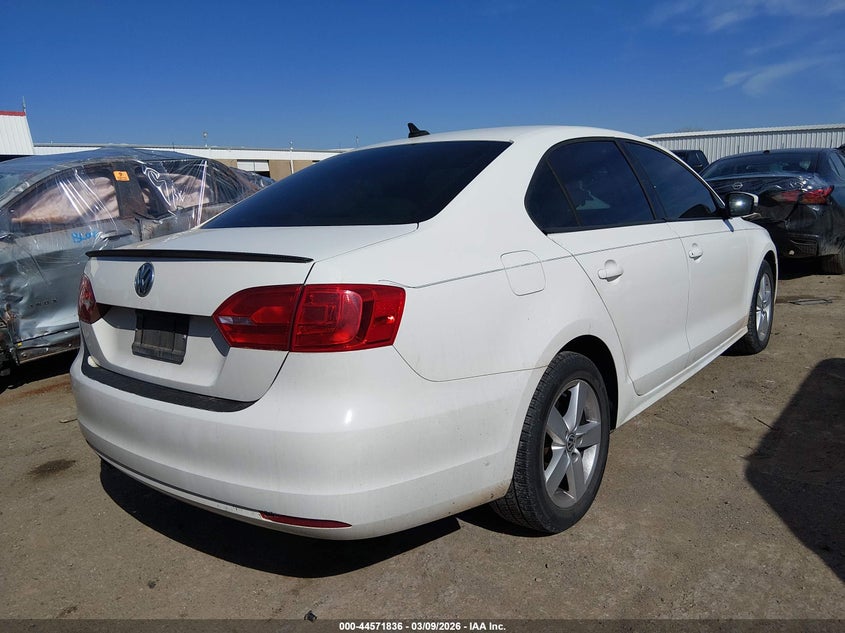2012 Volkswagen Jetta VIN 3VW3L7AJ3CM014672 IAAI salvage auction — FRONT END, Clear (Oklahoma), sold $750 on 2026-07-09 (photo 4)