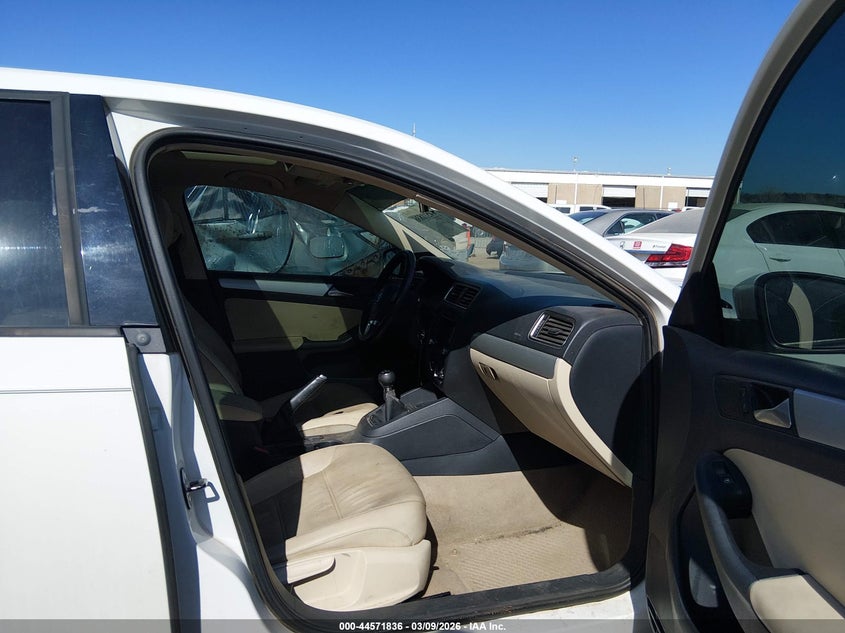 2012 Volkswagen Jetta VIN 3VW3L7AJ3CM014672 IAAI salvage auction — FRONT END, Clear (Oklahoma), sold $750 on 2026-07-09 (photo 5)