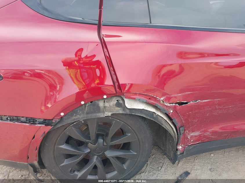 2023 Tesla Model x VIN 7SAXCAE52PF426643 IAAI salvage auction — RIGHT REAR, Salvage Title, sold $22,400 on 2026-08-20 (photo 6)