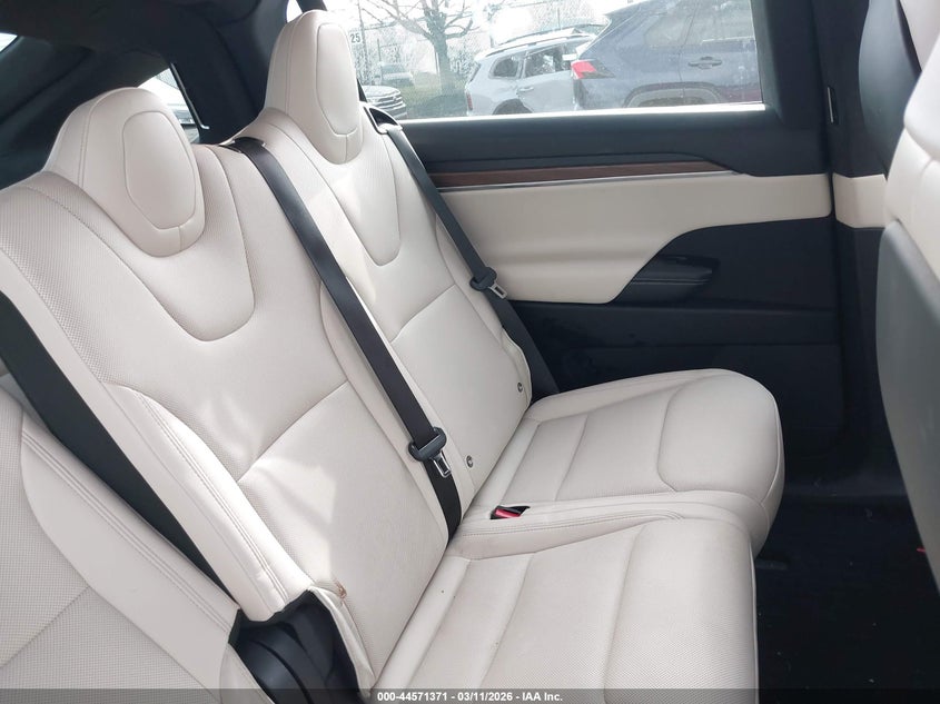 2023 Tesla Model x VIN 7SAXCAE52PF426643 IAAI salvage auction — RIGHT REAR, Salvage Title, sold $22,400 on 2026-08-20 (photo 8)