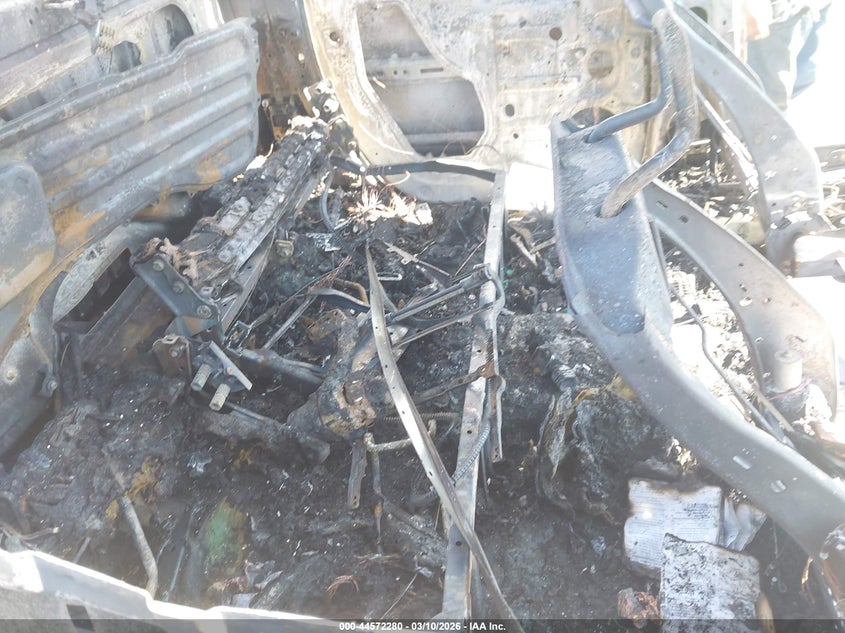 2026 Toyota Tundra VIN 5TFLA5DB1TX339512 IAAI salvage auction — TOTAL BURN, Salvage Title, sold $825 on 2026-07-07 (photo 8)