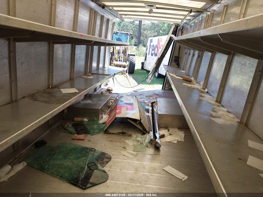 2021 Freightliner Mt55g VIN 4UZAC3EA9MCMN2463 IAAI salvage auction — ROLLOVER, Salvage Title, sold $425 on 2026-07-15 (photo 7)