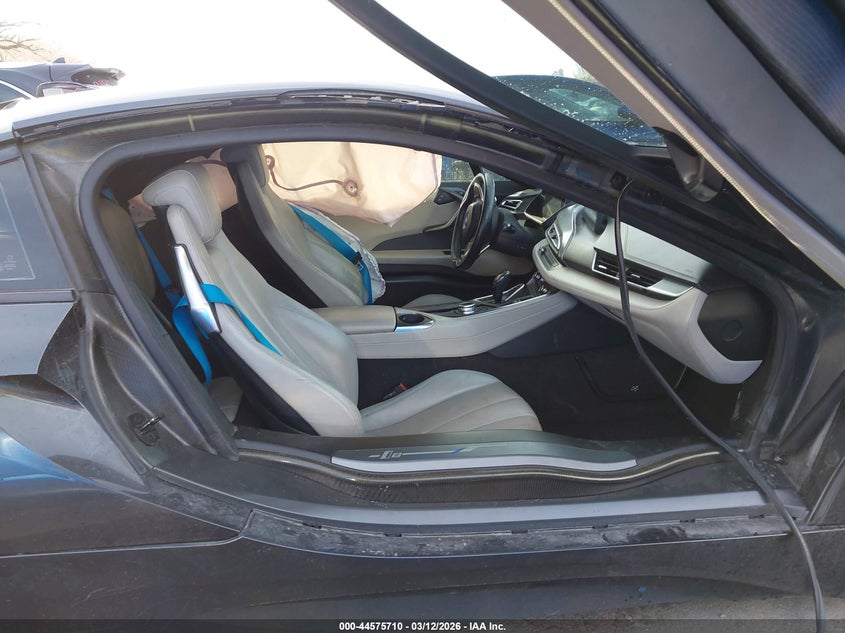 2014 BMW I8 VIN WBY2Z2C53EVX64242 IAAI salvage auction — FRONT & REAR, Salvage Title, sold $10,875 on 2026-08-13 (photo 5)