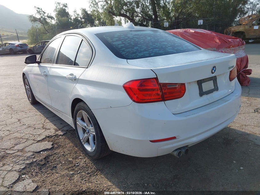 2012 BMW 3er VIN WBA3C1C54CF434020 IAAI salvage auction — NORMAL WEAR, Salvage (Texas), sold $400 on 2026-07-14 (photo 3)