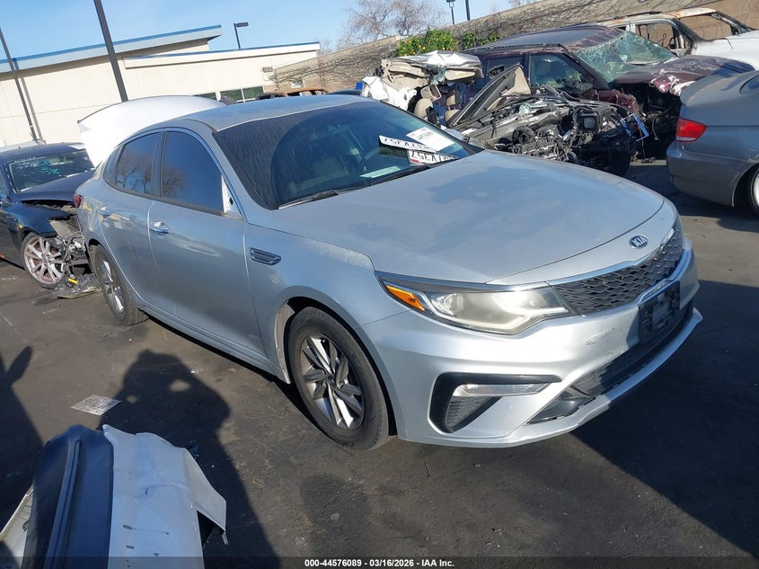 2019 Kia Optima VIN 5XXGT4L33KG297656 IAAI salvage auction — REAR END, Salvage Title, sold $2,850 on 2026-07-10 (photo 1)