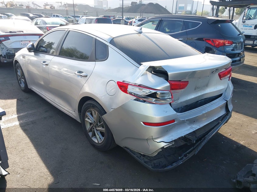 2019 Kia Optima VIN 5XXGT4L33KG297656 IAAI salvage auction — REAR END, Salvage Title, sold $2,850 on 2026-07-10 (photo 3)