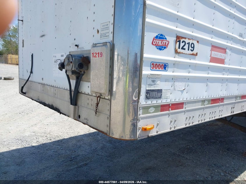 2012 Utility trailer mfg Trailer VIN 1UYVS2534CM243601 IAAI salvage auction — UNKNOWN, Clear (Oklahoma), sold $2,550 on 2026-07-08 (photo 7)