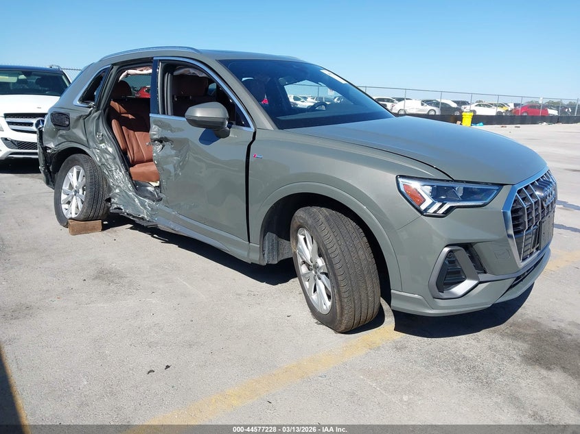 2025 Audi Q3 VIN WA1EECF37S1053683 IAAI salvage auction — RIGHT SIDE, Salvage (Texas), sold $9,050 on 2026-07-09 (photo 1)
