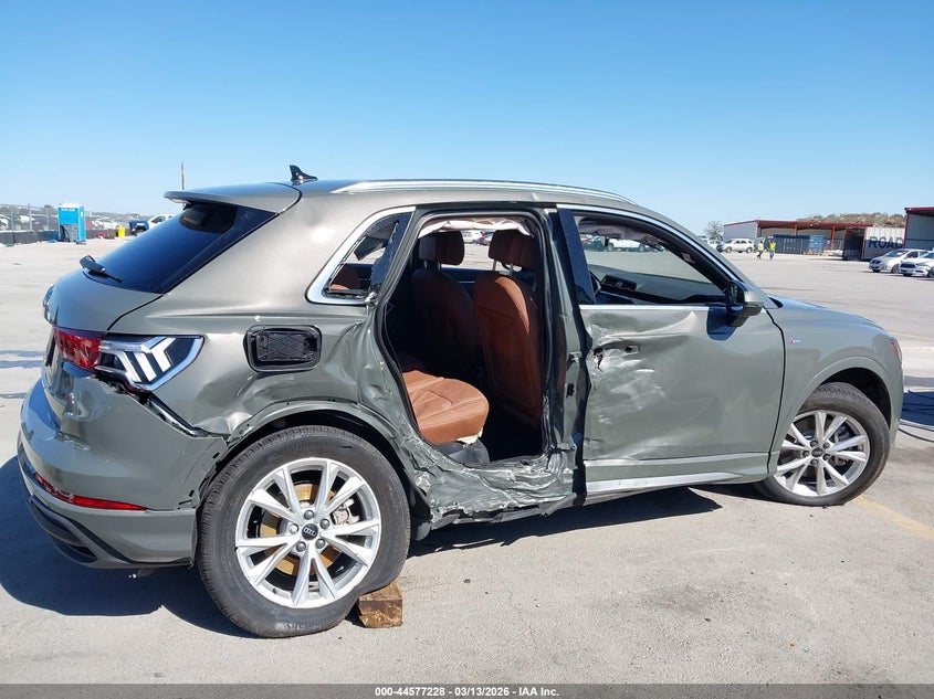 2025 Audi Q3 VIN WA1EECF37S1053683 IAAI salvage auction — RIGHT SIDE, Salvage (Texas), sold $9,050 on 2026-07-09 (photo 6)