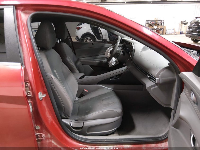 2021 Hyundai Elantra VIN 5NPLN4AG6MH022174 IAAI salvage auction — FRONT END, Salvage Title, sold $1,900 on 2026-07-21 (photo 5)
