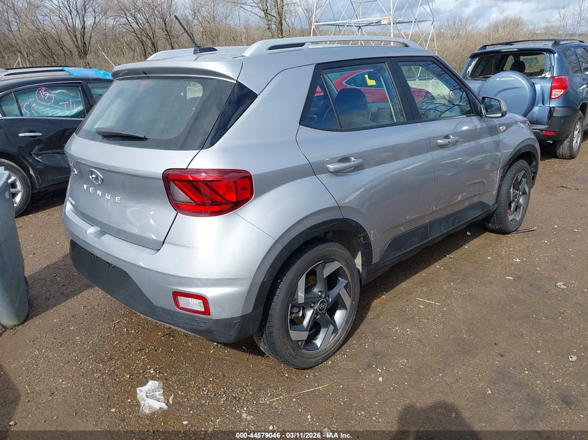 2026 Hyundai Venue VIN KMHRC8A39TU425716 IAAI salvage auction — SIDE, Salvage Title, sold $25 on 2026-07-11 (photo 4)