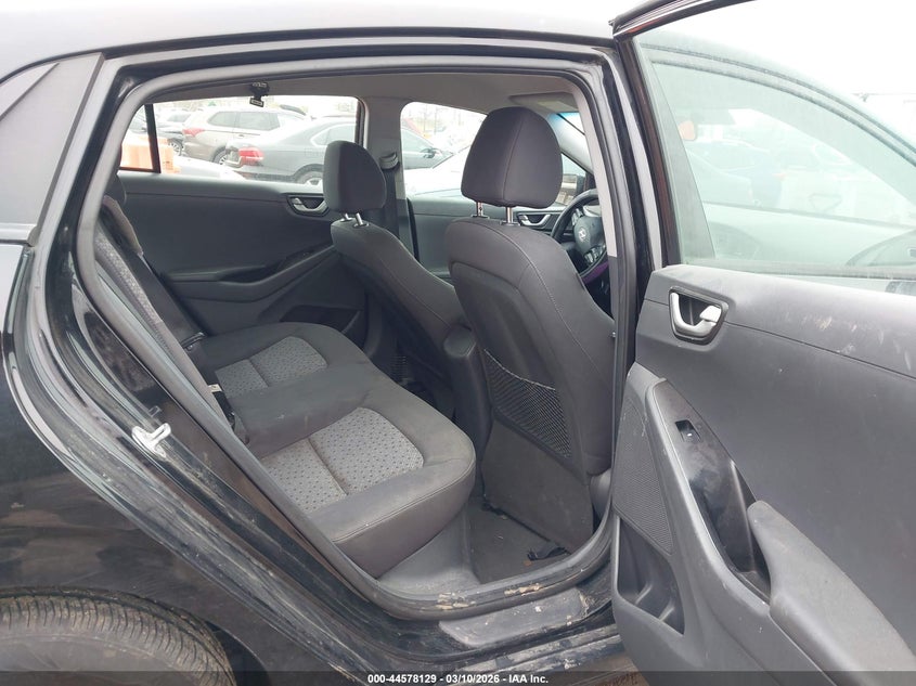 2019 Hyundai VIN KMHC65LC0KU171515 IAAI salvage auction — REAR END, Salvage (Illinois), sold $850 on 2026-07-08 (photo 8)