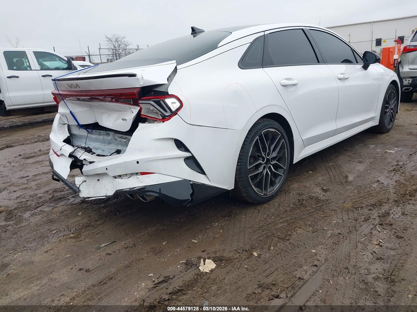 2024 Kia K5 VIN 5XXG44J87RG243685 IAAI salvage auction — REAR END, Salvage (Illinois), sold $9,900 on 2026-07-29 (photo 4)