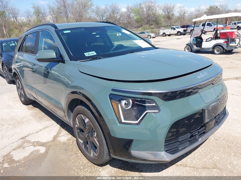2024 Kia Niro VIN KNDCR3L15R5109384 IAAI salvage auction — REAR END, Salvage Title, sold $11,200 on 2026-07-06 (photo 1)