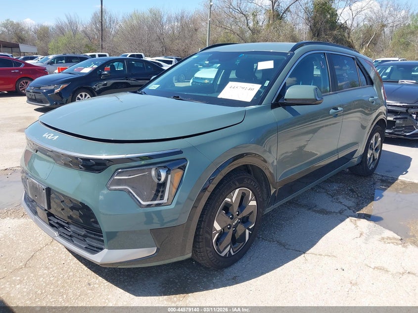 2024 Kia Niro VIN KNDCR3L15R5109384 IAAI salvage auction — REAR END, Salvage Title, sold $11,200 on 2026-07-06 (photo 2)
