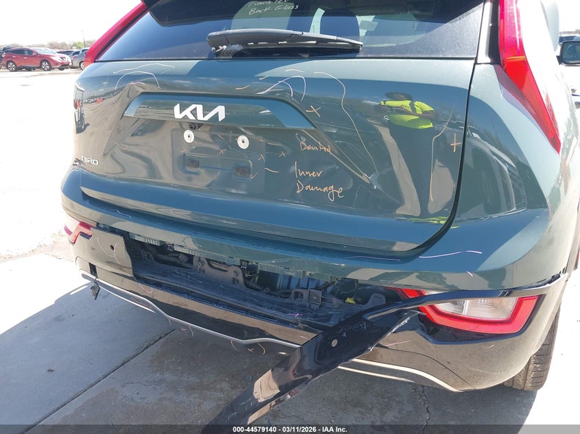 2024 Kia Niro VIN KNDCR3L15R5109384 IAAI salvage auction — REAR END, Salvage Title, sold $11,200 on 2026-07-06 (photo 6)