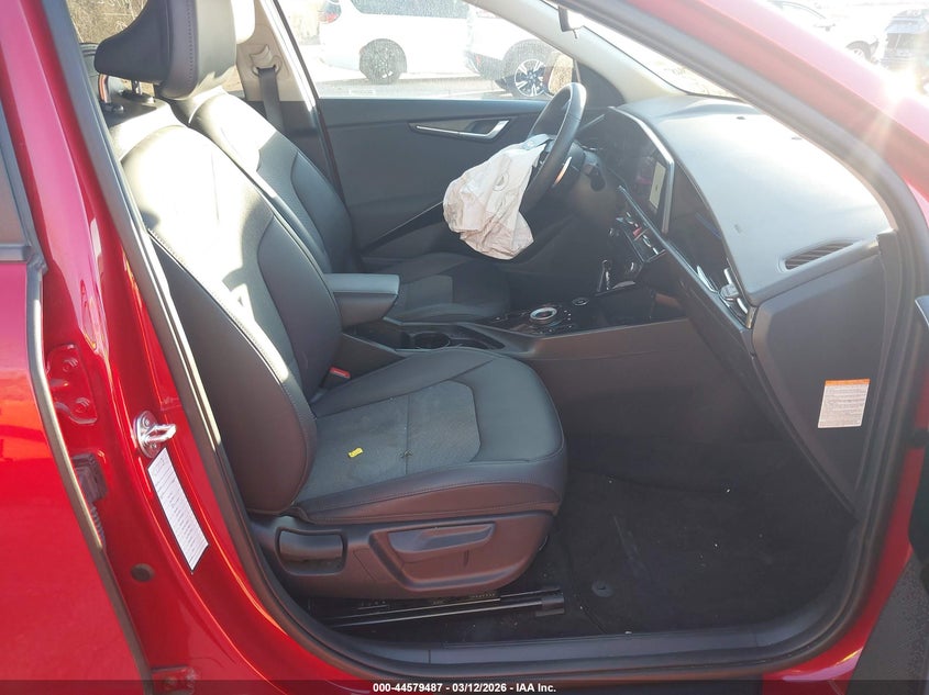 2024 Kia Niro VIN KNDCR3L12R5108600 IAAI salvage auction — FRONT & REAR, Salvage Title, sold $7,800 on 2026-07-06 (photo 5)