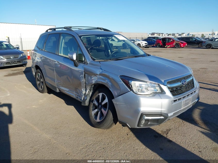 2017 Subaru Forester VIN JF2SJAGC5HH430892 IAAI salvage auction — RIGHT FRONT, Salvage Title, sold $4,200 on 2026-07-06 (photo 6)