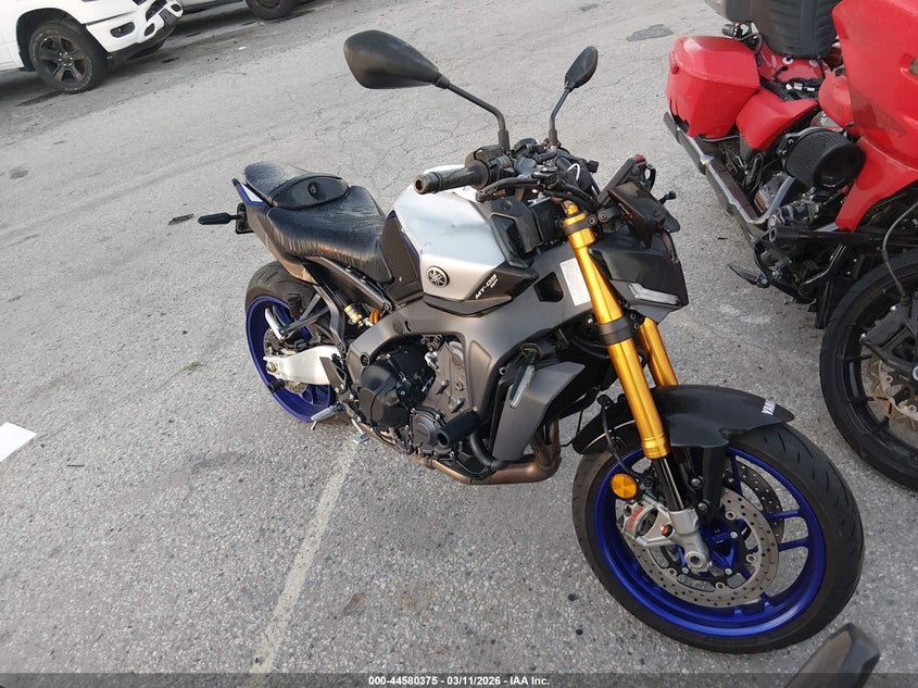 2025 Yamaha Mt VIN JYARN95Y1SA000447 IAAI salvage auction — FRONT END, Salvage Title, sold $1,150 on 2026-07-23 (photo 1)