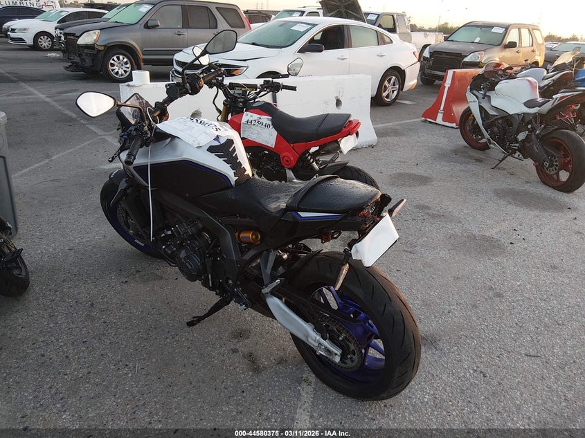2025 Yamaha Mt VIN JYARN95Y1SA000447 IAAI salvage auction — FRONT END, Salvage Title, sold $1,150 on 2026-07-23 (photo 3)