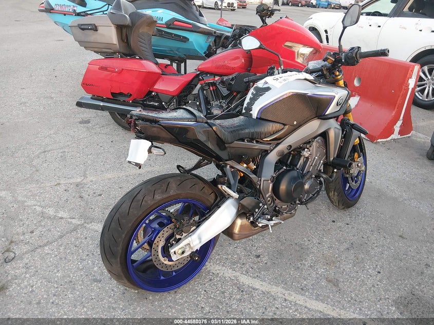 2025 Yamaha Mt VIN JYARN95Y1SA000447 IAAI salvage auction — FRONT END, Salvage Title, sold $1,150 on 2026-07-23 (photo 4)