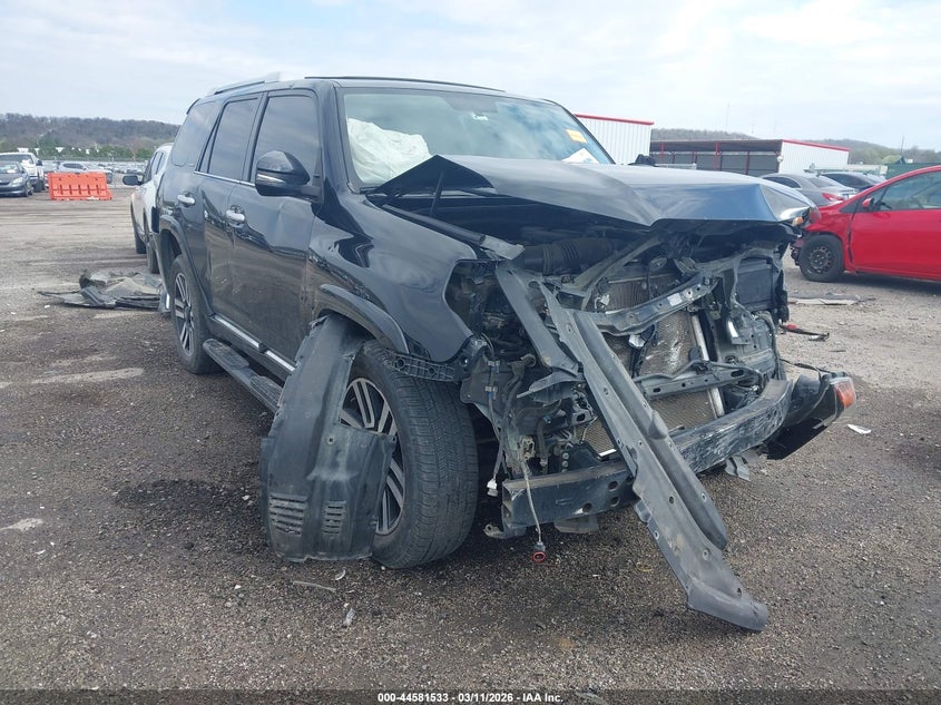 2018 Toyota 4runner VIN JTEBU5JR2J5515802 IAAI salvage auction — FRONT & REAR, Salvage Title, sold $10,600 on 2026-07-26 (photo 1)