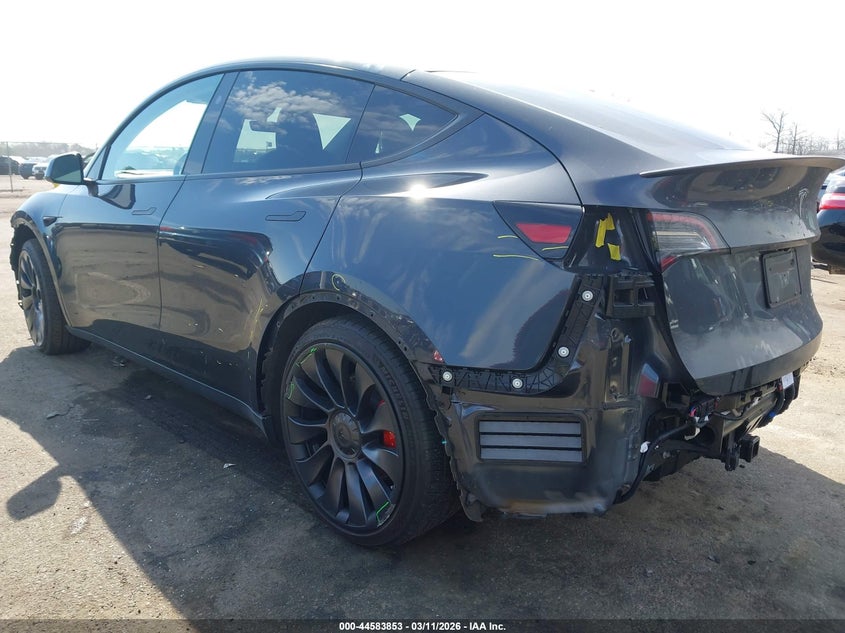 2024 Tesla Model y VIN 7SAYGDEF0RF036131 IAAI salvage auction — FRONT & REAR, Salvage Title, sold $14,600 on 2026-07-16 (photo 3)