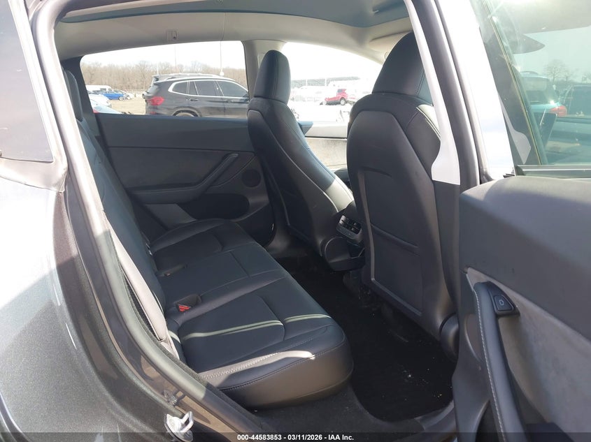 2024 Tesla Model y VIN 7SAYGDEF0RF036131 IAAI salvage auction — FRONT & REAR, Salvage Title, sold $14,600 on 2026-07-16 (photo 8)
