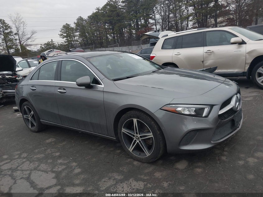 2020 Mercedes-benz A-klasse VIN W1K3G4FB6LJ210633 IAAI salvage auction — LEFT SIDE, Salvage Title, sold $8,050 on 2026-07-07 (photo 1)