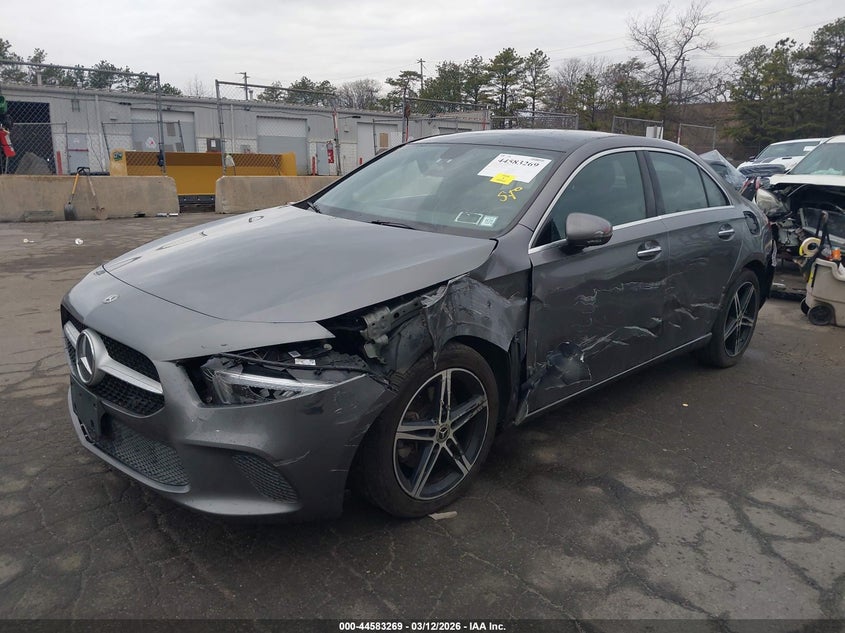 2020 Mercedes-benz A-klasse VIN W1K3G4FB6LJ210633 IAAI salvage auction — LEFT SIDE, Salvage Title, sold $8,050 on 2026-07-07 (photo 2)