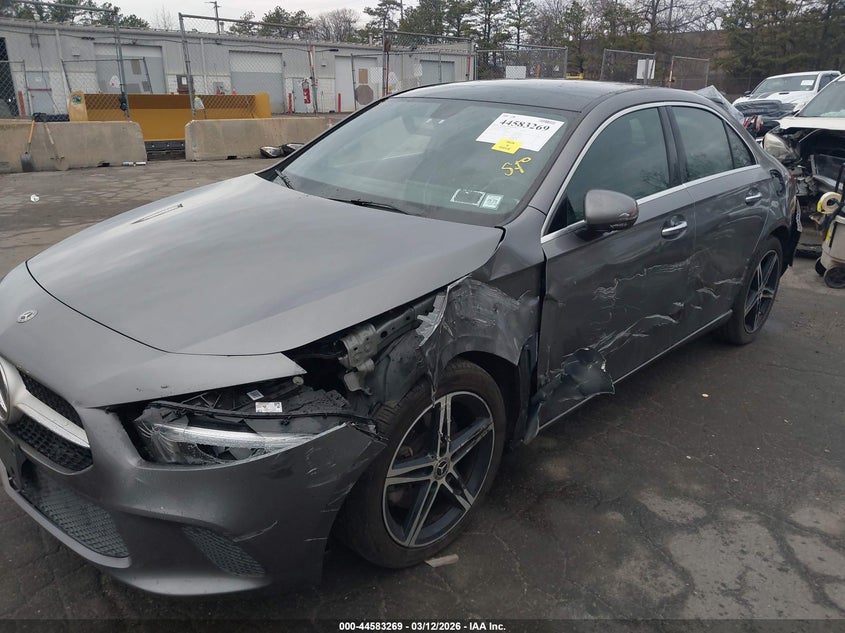 2020 Mercedes-benz A-klasse VIN W1K3G4FB6LJ210633 IAAI salvage auction — LEFT SIDE, Salvage Title, sold $8,050 on 2026-07-07 (photo 6)