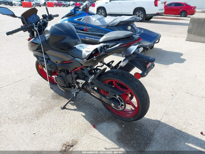 2025 Kawasaki Er VIN ML5ERGF17SDA38287 IAAI salvage auction — FRONT END, Salvage Title, sold $900 on 2026-07-08 (photo 3)