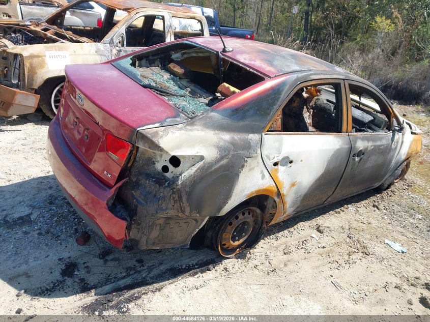 2011 Kia Forte VIN KNAFU4A24B5354581 IAAI salvage auction — TOTAL BURN, Certificate Of Destruction (Louisiana), sold $100 on 2026-07-31 (photo 4)
