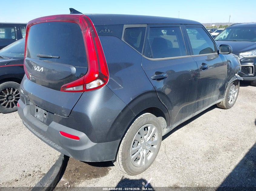 2022 Kia Soul VIN KNDJ23AU7N7805915 IAAI salvage auction — RIGHT FRONT, Salvage Title, sold $2,350 on 2026-08-01 (photo 4)