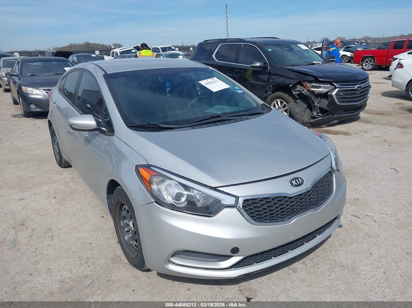 2015 Kia Forte VIN KNAFK4A63F5263946 IAAI salvage auction — LEFT SIDE, Original (Texas), sold $1,150 on 2026-07-07 (photo 1)