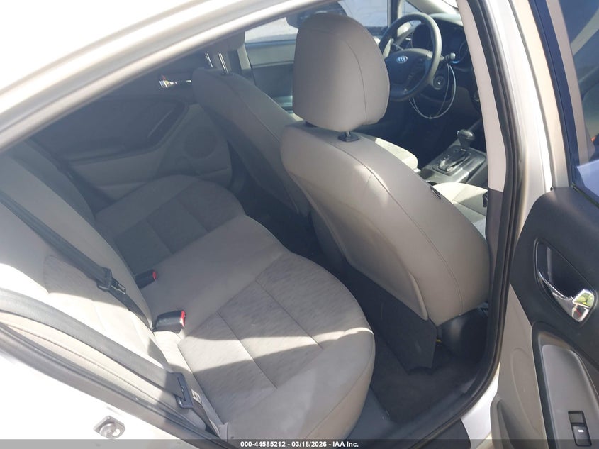2015 Kia Forte VIN KNAFK4A63F5263946 IAAI salvage auction — LEFT SIDE, Original (Texas), sold $1,150 on 2026-07-07 (photo 8)