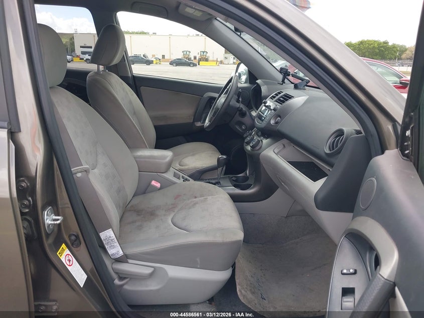 2009 Toyota Rav4 VIN JTMBF33V19D016360 IAAI salvage auction — FRONT END, Rebuildable (Florida), sold $625 on 2026-07-30 (photo 5)
