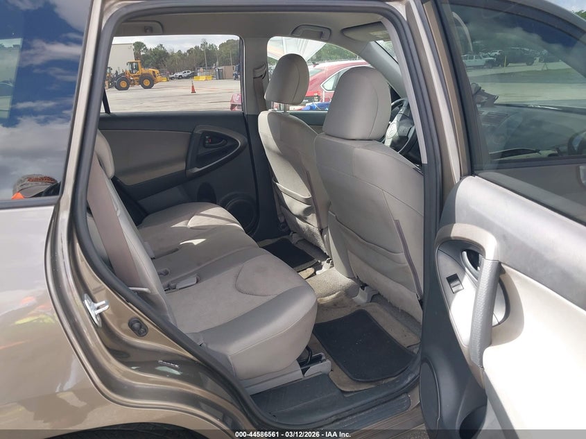 2009 Toyota Rav4 VIN JTMBF33V19D016360 IAAI salvage auction — FRONT END, Rebuildable (Florida), sold $625 on 2026-07-30 (photo 8)